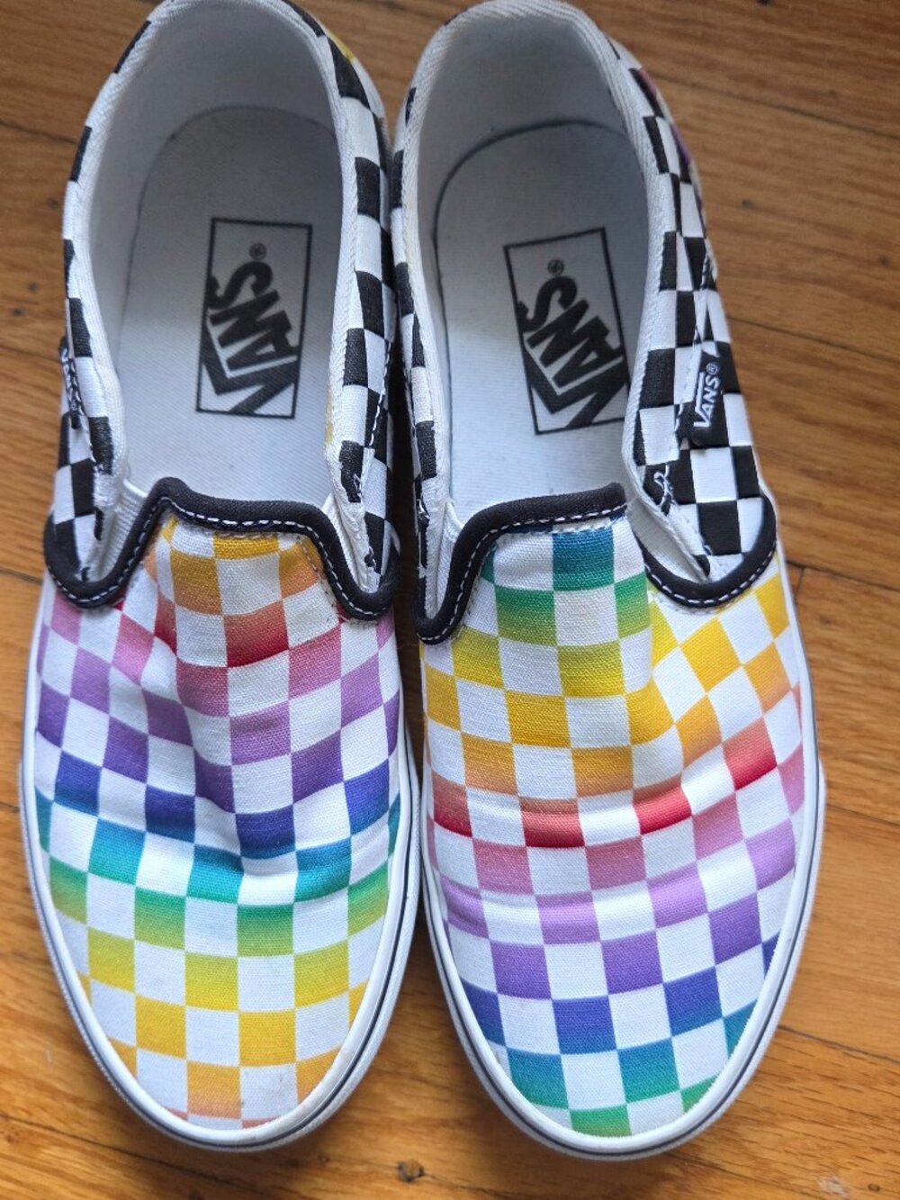 Checkered rainbow VANs size 7 women (fits a sl7 1/2)